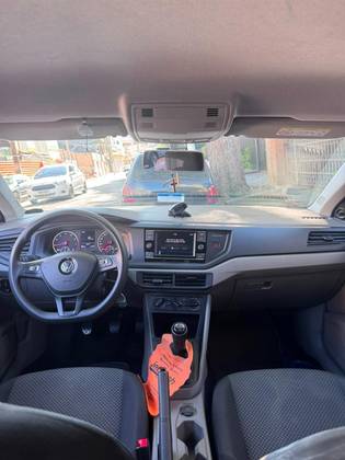 VOLKSWAGEN POLO 1.0 MPI TOTAL FLEX MANUAL VOLKSWAGEN POLO 1.0 MPI TOTAL FLEX MANUAL